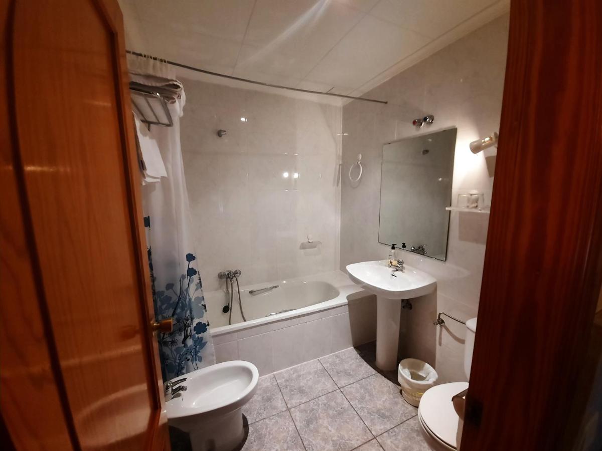 Hostal Alba อัลบาเซเต ภายนอก รูปภาพ